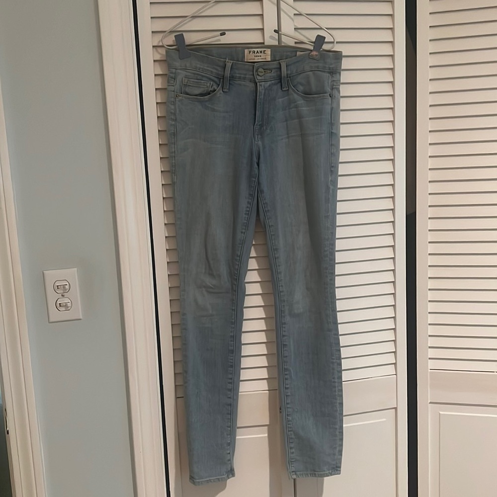 FRAME Skinny Jeans Light Wash - size 28